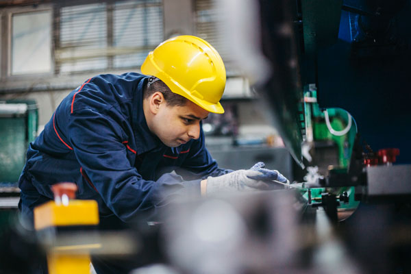 Machine Commissioning & Maintenance